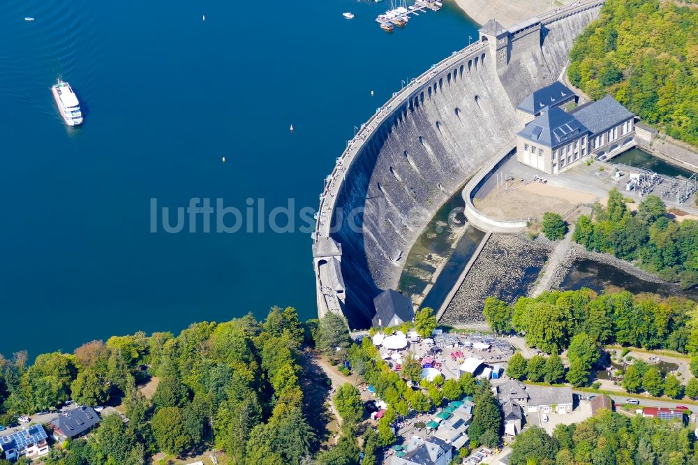 Edertal von oben - Talsperren - Staudamm und Stausee in Edertal im Bundesland Hessen, Deutschland