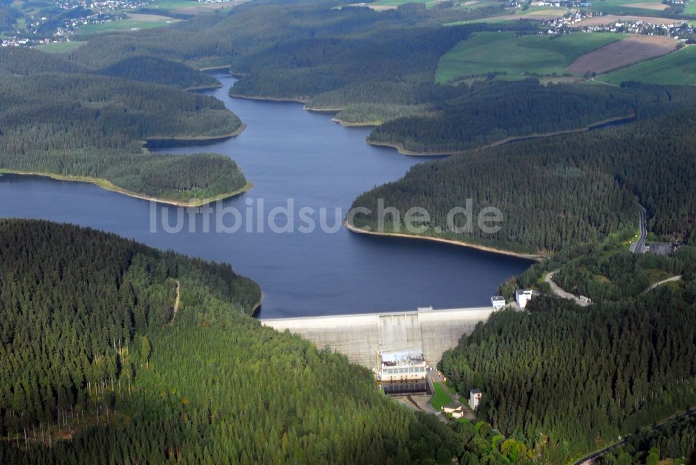 Eibenstock von oben - Talsperren - Staudamm und Stausee in Eibenstock im Bundesland Sachsen, Deutschland