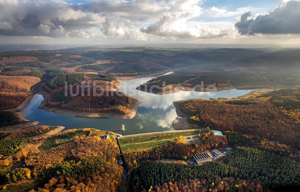 Luftaufnahme Stolberg (Rheinland) - Talsperren - Staudamm und Stausee im Ortsteil Schevenhütte in Stolberg (Rheinland) im Bundesland Nordrhein-Westfalen, Deutschland