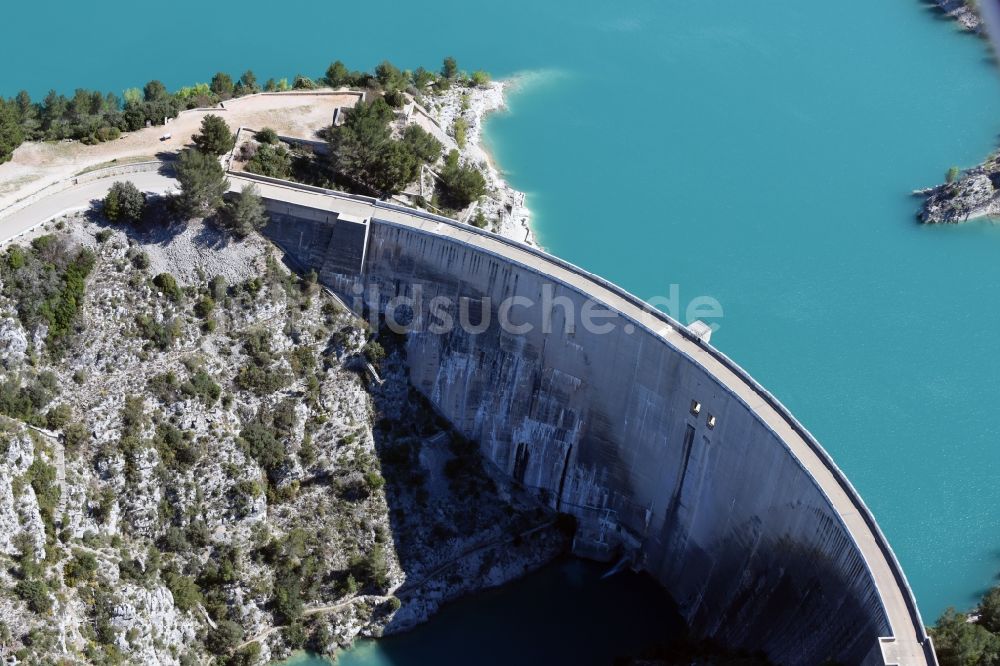 Saint-Marc-Jaumegarde von oben - Talsperren - Staudamm und Stausee in Saint-Marc-Jaumegarde in Provence-Alpes-Cote d'Azur, Frankreich