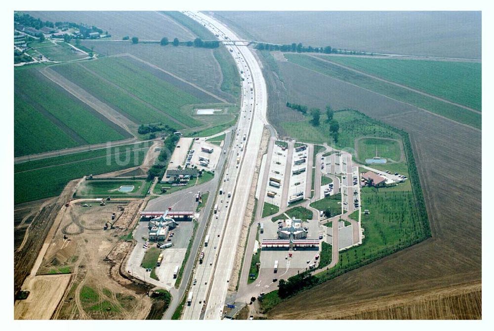 Luftaufnahme Köckern/ Bitterfeld (Sachsen-Anhalt) - Tank- & Raststätte Köckern - Glebitzsch/ Bitterfeld (Sachsen-Anh