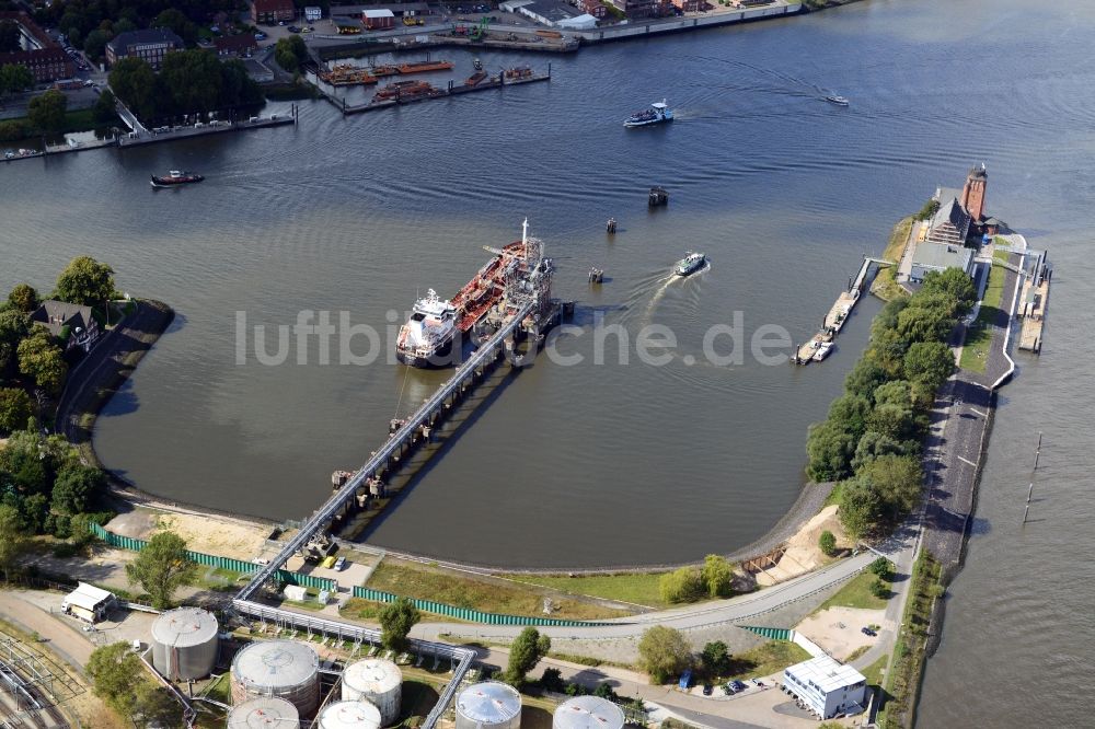 Hamburg aus der Vogelperspektive: Tankerlöschbrücke Köhlfleet-Hafen in Hamburg-Waltershof