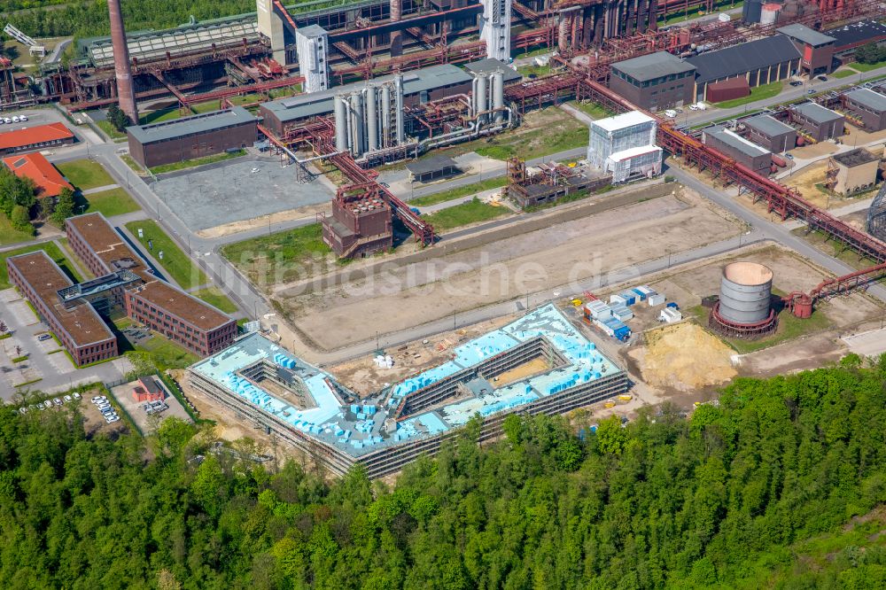 Luftbild Essen - Technische Anlagen im Industriedenkmal der ehemaligen Kokerei Zeche Zollverein in Essen im Bundesland Nordrhein-Westfalen, Deutschland