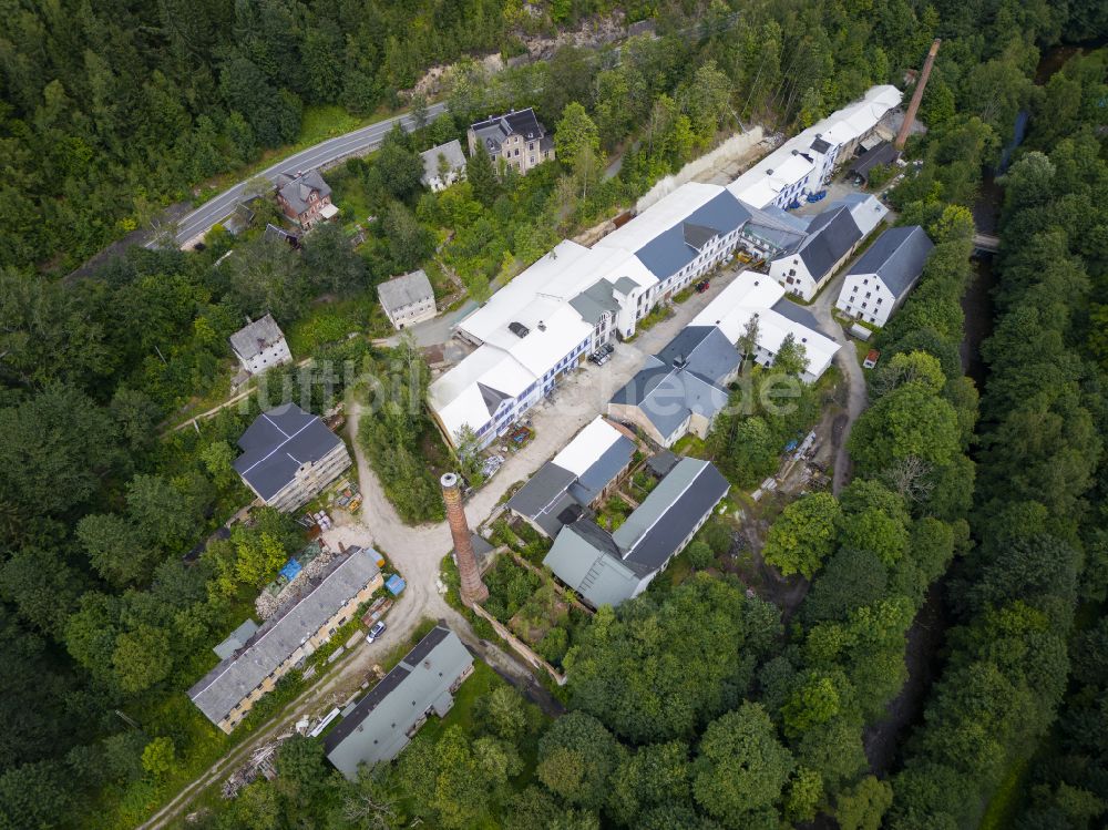 Zschorlau von oben - Technische Anlagen im Industriedenkmal Förderverein Schindlers Blaufarbenwerk in Zschorlau im Bundesland Sachsen, Deutschland