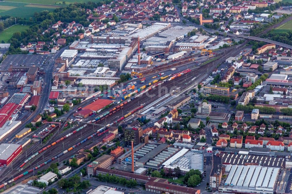 Schweinfurt von oben - Technische Anlagen im Industriegebiet der ZF Friedrichshafen AG am HBF in Schweinfurt im Bundesland Bayern, Deutschland