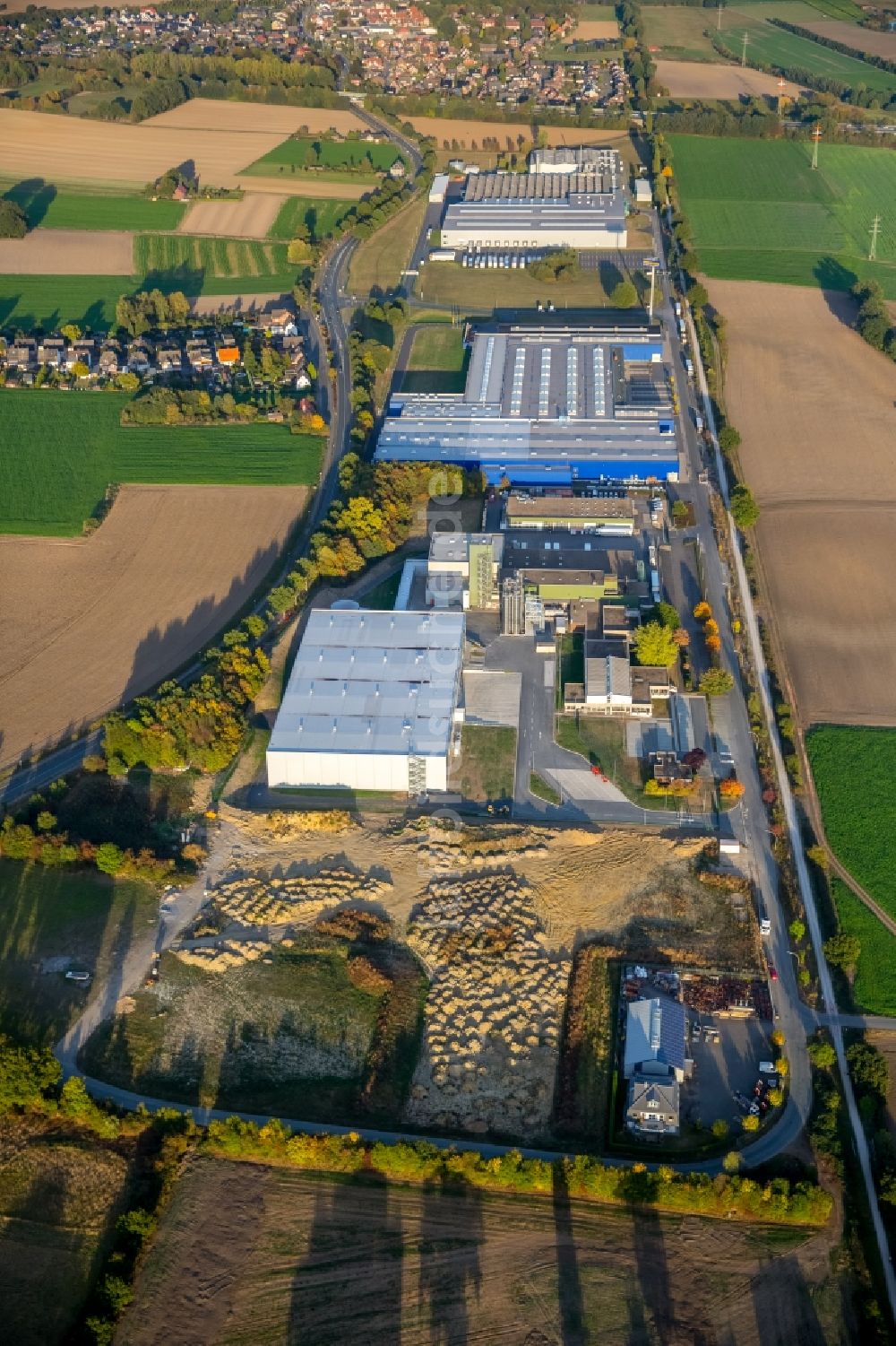 Werne aus der Vogelperspektive: Technische Anlagen im Industriegebiet der Großbäckerei Uniferm GmbH & Co. KG im Ortsteil Ruhr Metropolitan Area in Werne im Bundesland Nordrhein-Westfalen