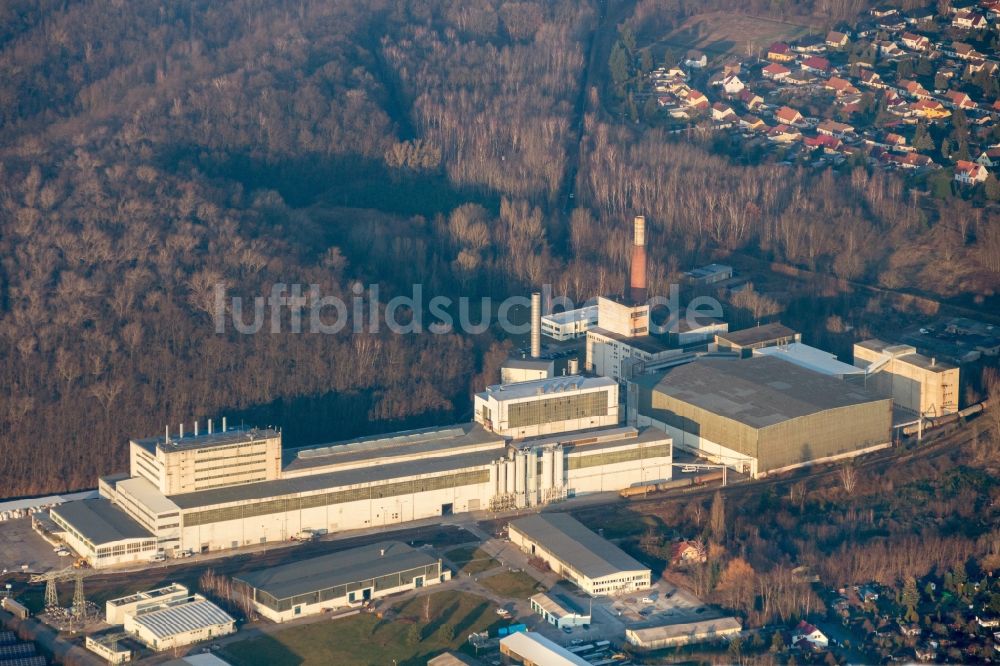 Luftbild Gräfenhainichen - Technische Anlagen im Industriegebiet der Imerys Fused Minerals in Gräfenhainichen im Bundesland Sachsen-Anhalt, Deutschland