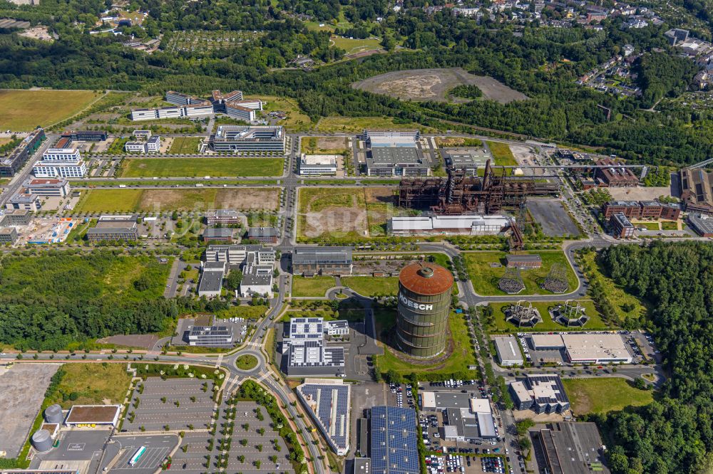 Dortmund aus der Vogelperspektive: Technische Anlagen und Produktionshallen auf dem Gelände Phoenix-West in Dortmund im Bundesland Nordrhein-Westfalen, Deutschland