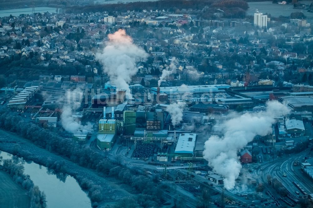 Luftaufnahme Witten - Technische Anlagen und Produktionshallen des Stahlwerkes der Deutsche Edelstahlwerke GmbH im Sonnenaufgang im Ortsteil Bommern in Witten im Bundesland Nordrhein-Westfalen