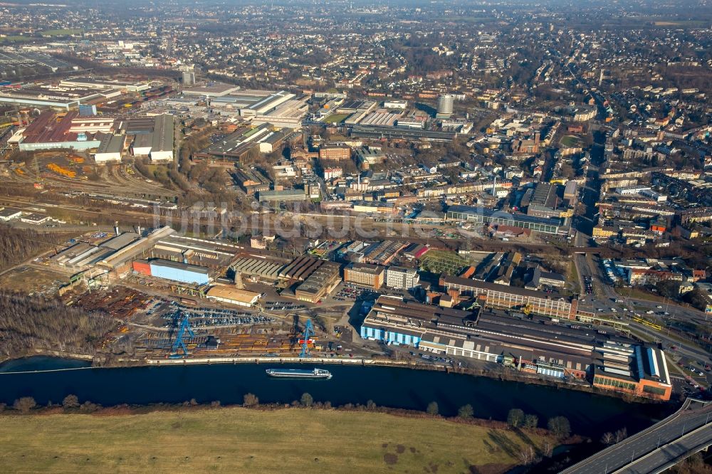 Luftbild Mülheim an der Ruhr - Technische Anlagen und Produktionshallen des Stahlwerkes Friedrich-Wilhelms-Hütte in Mülheim an der Ruhr im Bundesland Nordrhein-Westfalen