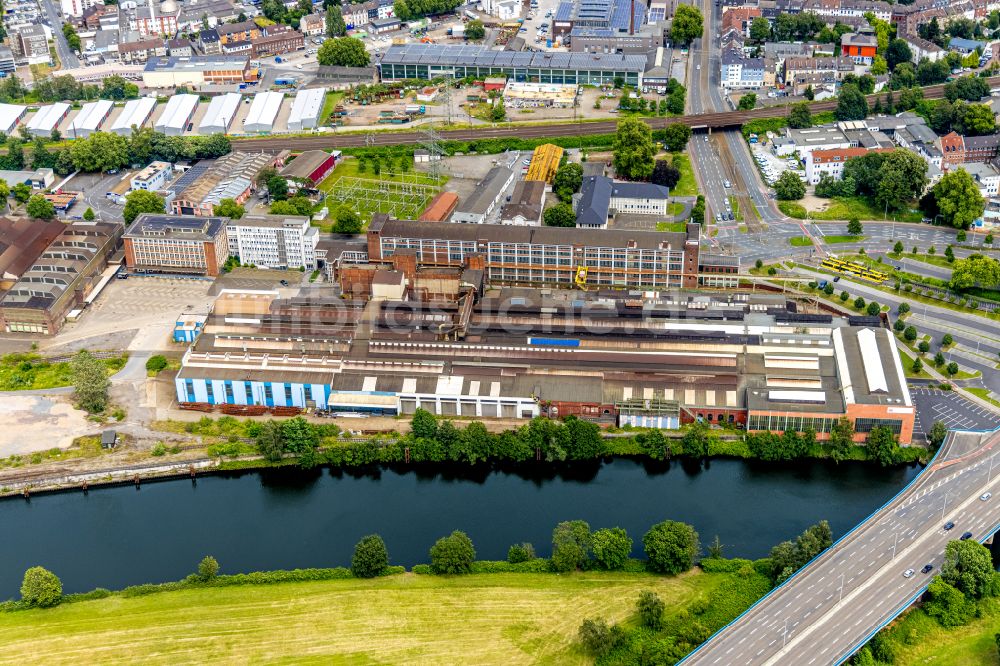 Mülheim an der Ruhr von oben - Technische Anlagen und Produktionshallen des Stahlwerkes Friedrich Wilhelms-Hütte Stahlguss GmbH in Mülheim an der Ruhr im Bundesland Nordrhein-Westfalen, Deutschland