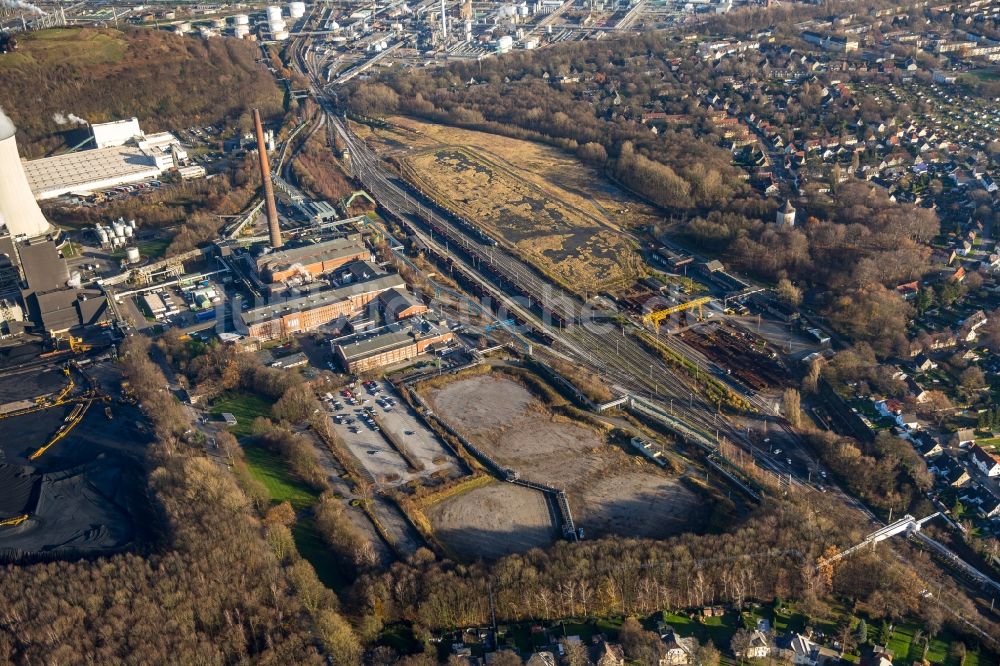 Gelsenkirchen von oben - Technische Anlagen und Produktionshallen des Stahlwerkes und Kokerei an der Glückaufstraße in Gelsenkirchen im Bundesland Nordrhein-Westfalen