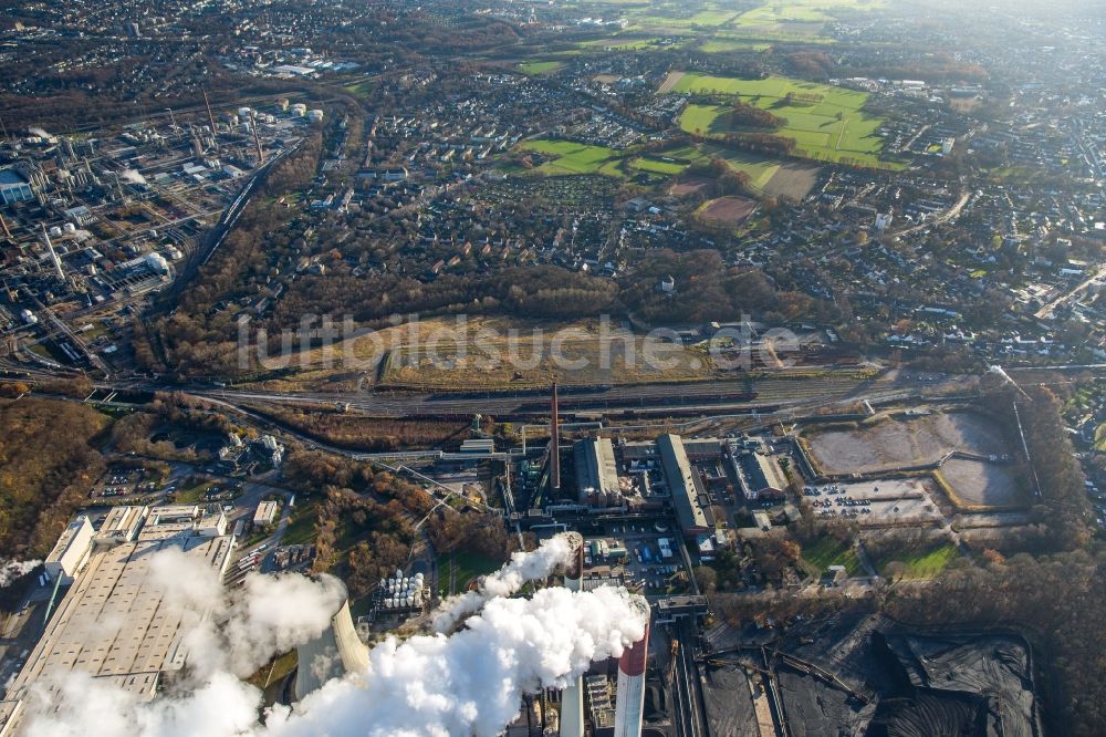 Gelsenkirchen von oben - Technische Anlagen und Produktionshallen des Stahlwerkes und Kokerei an der Glückaufstraße in Gelsenkirchen im Bundesland Nordrhein-Westfalen