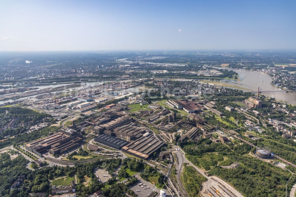 Luftbild Duisburg - Technische Anlagen und Produktionshallen des Stahlwerkes - Stahldrahtwerks der ArcelorMittal GmbH an der Mühlenfelder Straße in Duisburg im Bundesland Nordrhein-Westfalen, Deutschland