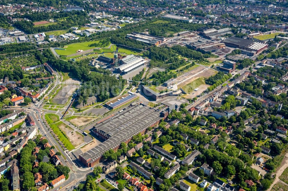 Luftbild Bochum - Technische Anlagen und Produktionshallen der Thyssen Krupp Stahl AG am Westpark in Bochum im Bundesland Nordrhein-Westfalen