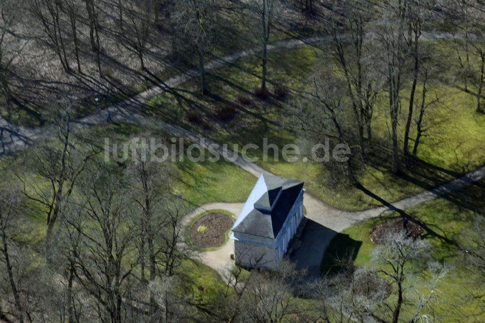 Eichenzell aus der Vogelperspektive: Tee Haus im Schloßpark in Eichenzell im Bundesland Hessen