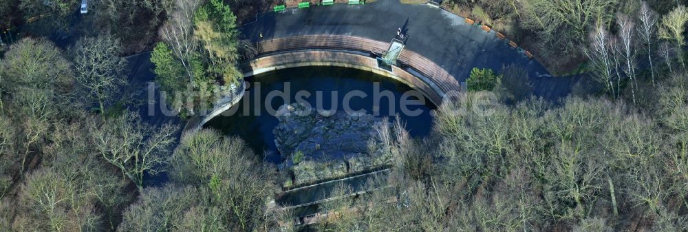 Berlin von oben - Teich im Tierpark im Bezirk Lichtenberg im Bundesland Berlin