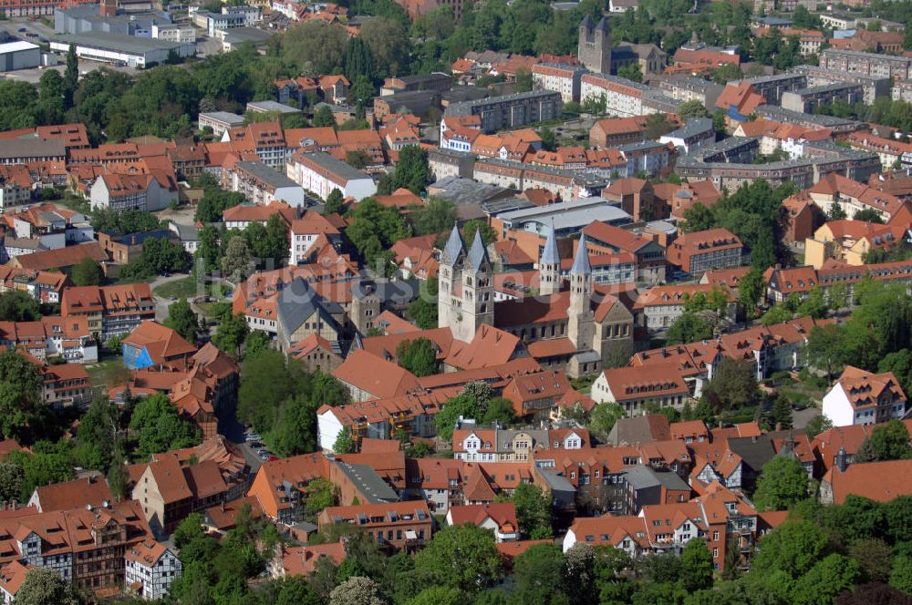 Luftaufnahme Halberstadt - Teil der Altstadt von Halberstadt mit der Liebfrauenkirche im Mittelpunkt