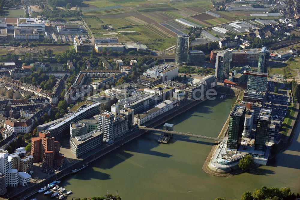 Düsseldorf aus der Vogelperspektive: Teilansicht vom Medienhafen in Düsseldorf