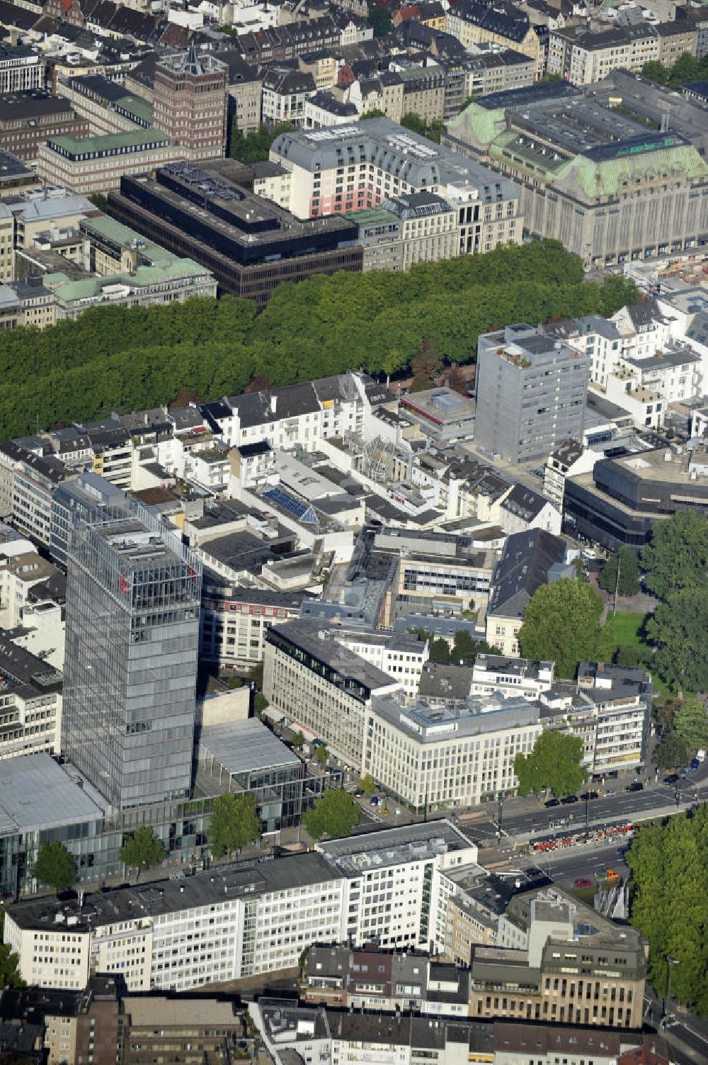 Düsseldorf aus der Vogelperspektive: Teilansicht vom Stadtbezirk 01 bei der Königsallee in Düsseldorf