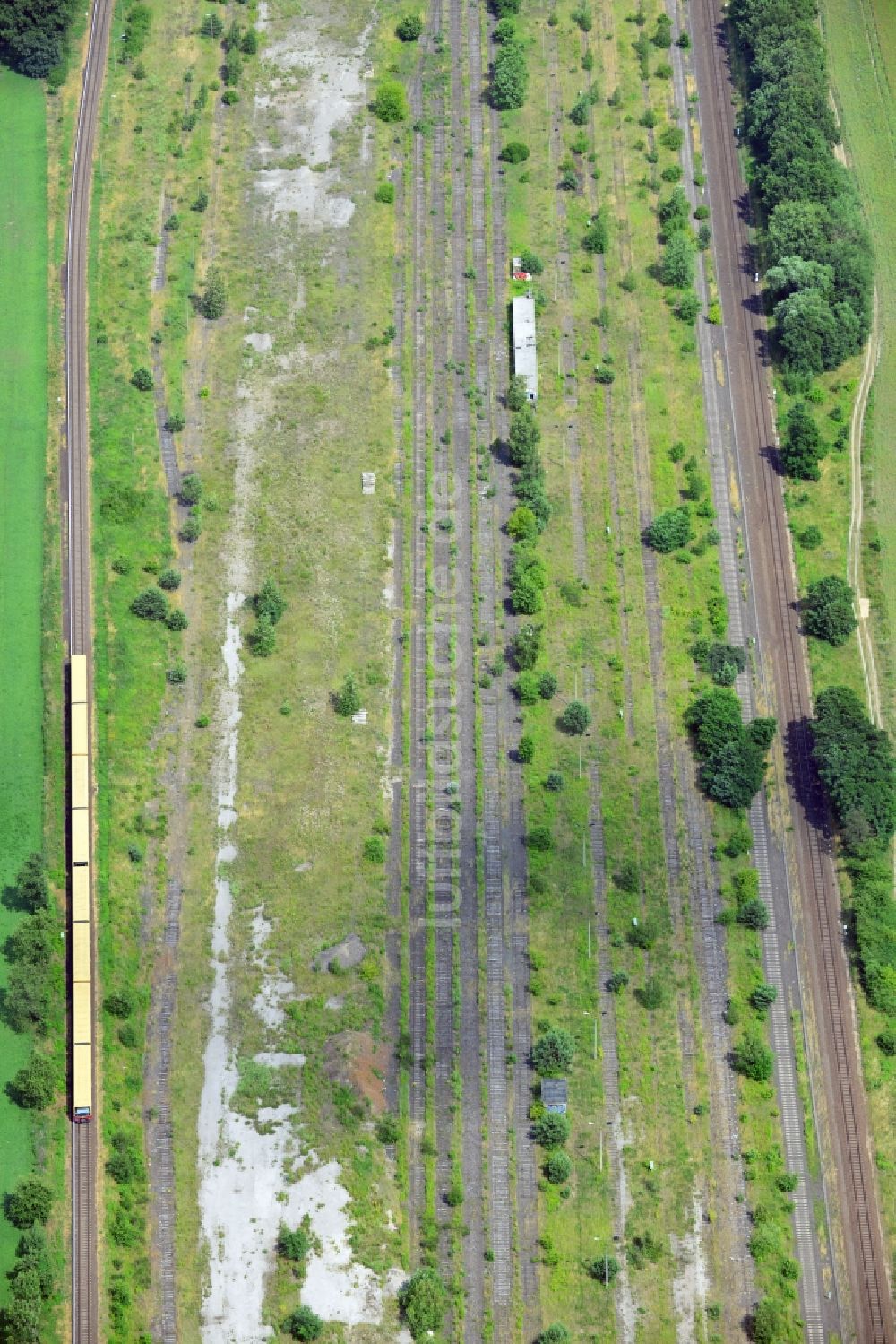 Luftbild NEUENHAGEN - Teile der Bahnstrecke zwischen Neuenhagen und Fredersdorf bei Berlin im Bundesland Brandenburg