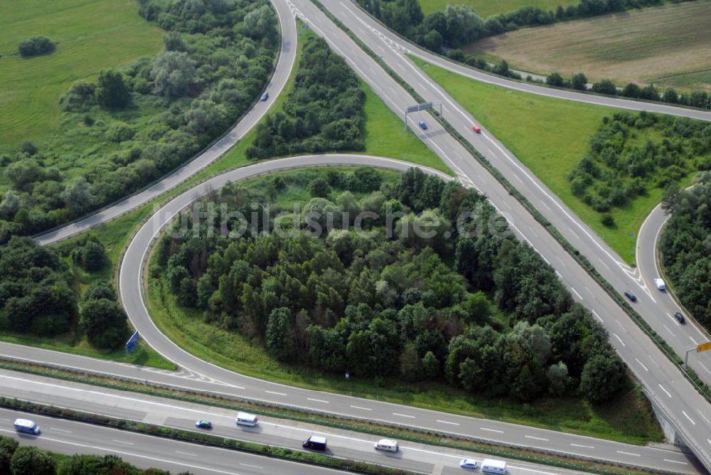 Appenweiler von oben - Teilstück der Autobahn A5 mit dem Autobahnkreuz Appenweier