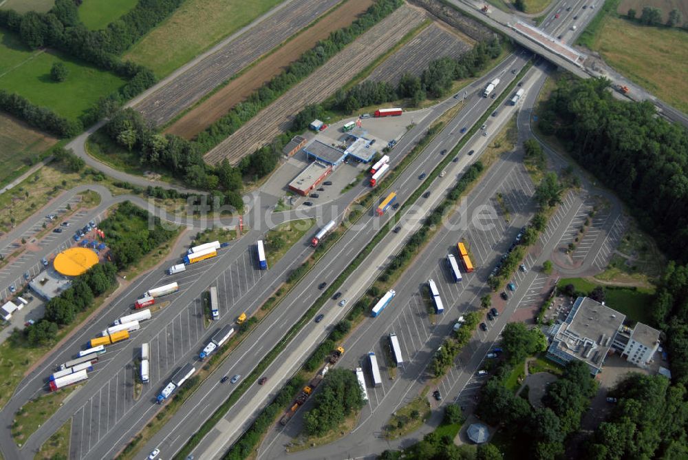 Luftbild Appenweier / OT Urloffen - Teilstück der Autobahn A5 mit Autobahnraststätte Renchtal-Ost