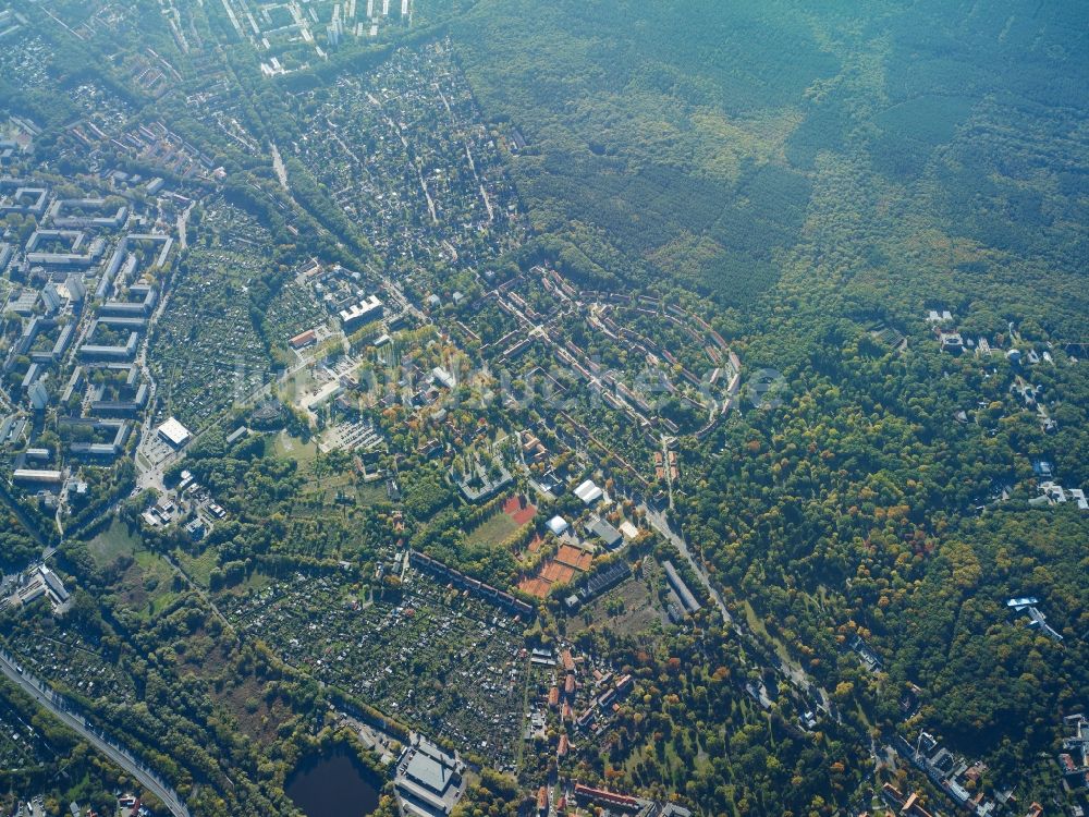 Potsdam aus der Vogelperspektive: Telegrafenberg im Stadtteil Potsdam-Süd und Wohngebiet der Teltower Vorstadt in Potsdam im Bundesland Brandenburg