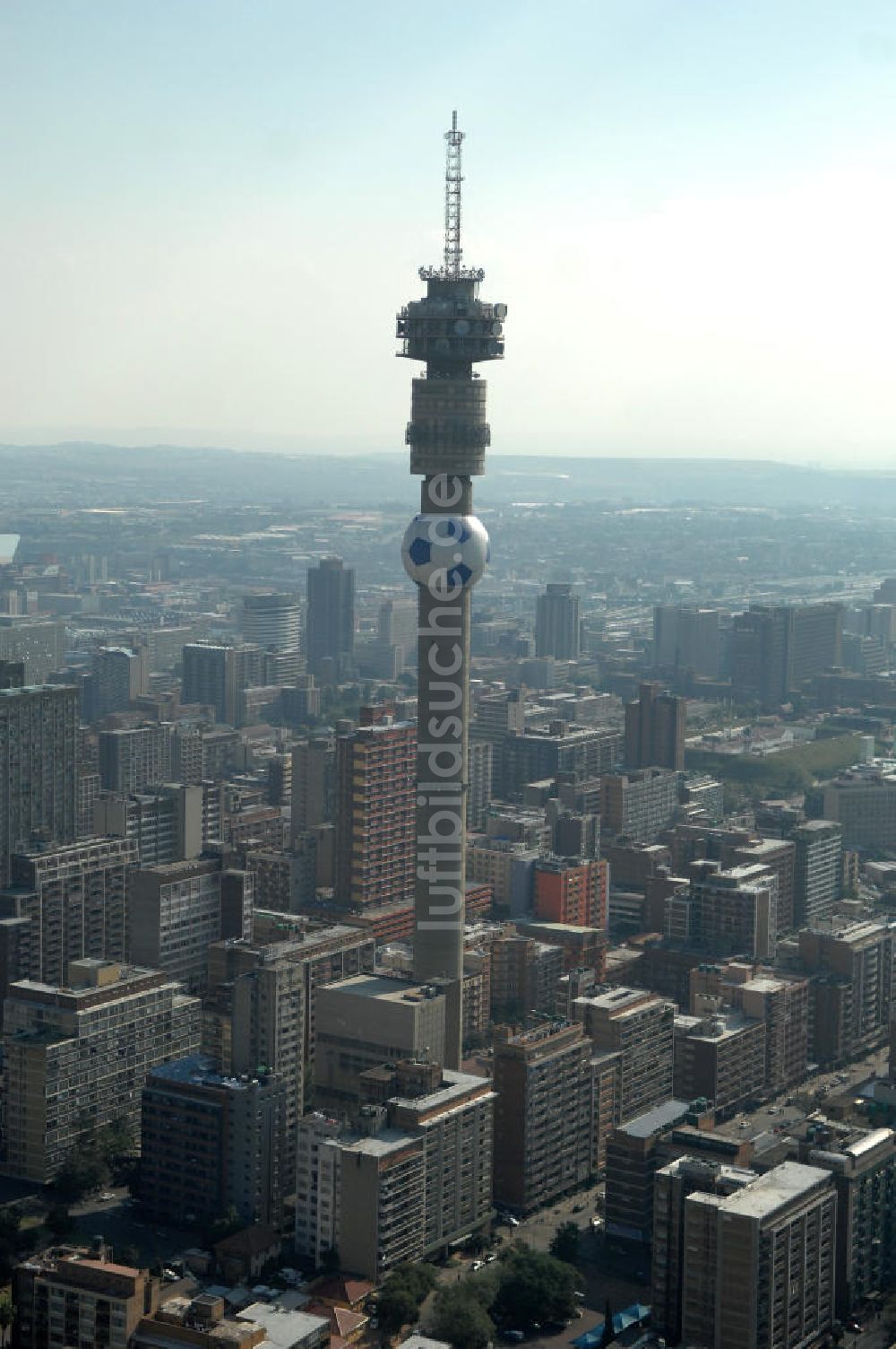 Johannesburg aus der Vogelperspektive: Telkom Joburg Tower Johannesburg Südafrika / South Africa