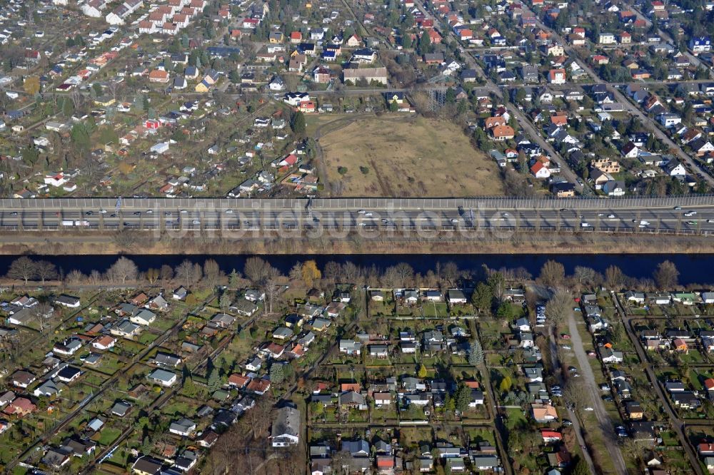 Luftaufnahme Berlin - Teltowkanal im Ortsteil Britz in Berlin