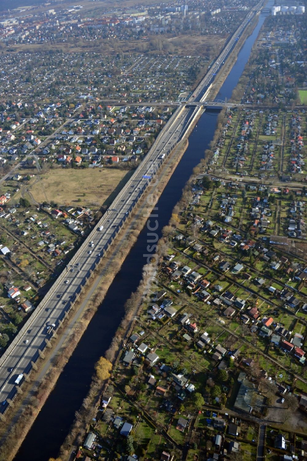 Luftbild Berlin - Teltowkanal im Ortsteil Britz in Berlin