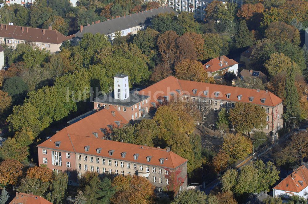 Luftaufnahme Berlin - Tempelherren-Grundschule in Berlin-Schöneberg