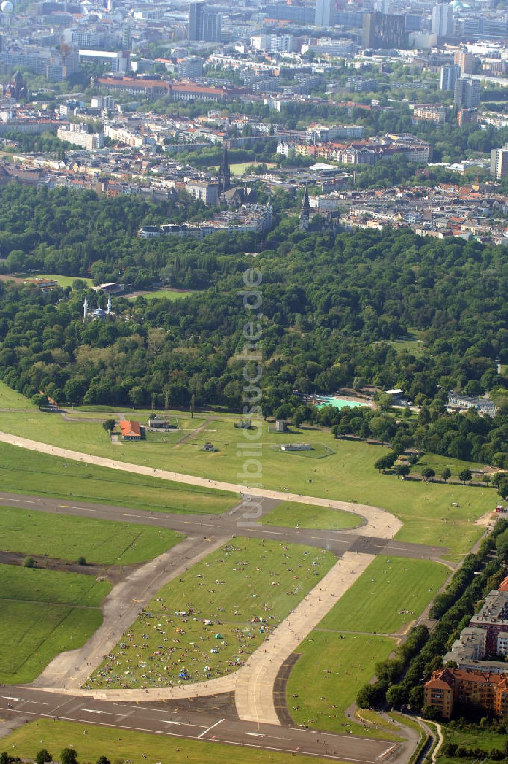 Berlin aus der Vogelperspektive: Tempelhofer Park