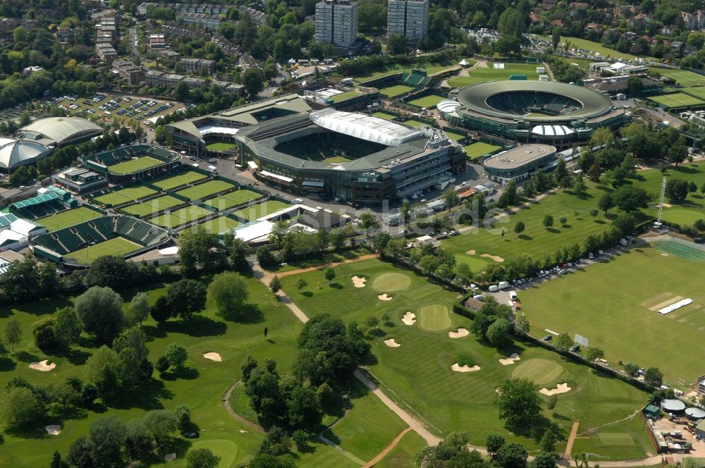 London aus der Vogelperspektive: Tennis Court Wimbledon Austragungsort Olympia 2012 in London in Großbritannien