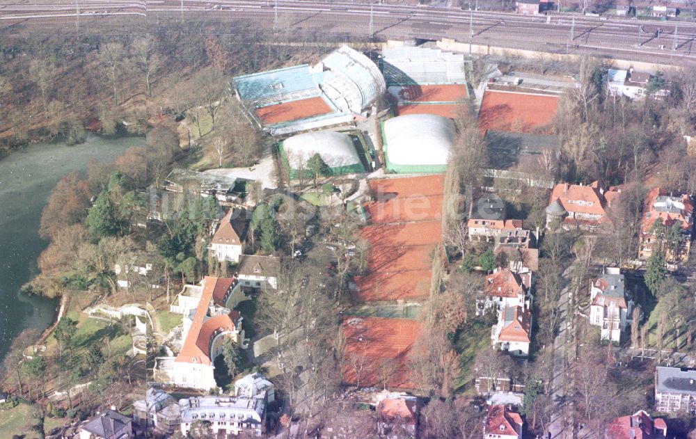 Berlin aus der Vogelperspektive: Tennisplatz Lawn-Tennis-Turnier-Club Rot-Weiß e.V. in Berlin, Deutschland