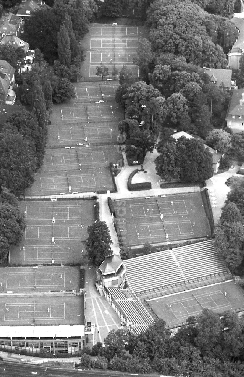 Luftbild Berlin - Tennisplatz Lawn-Tennis-Turnier-Club Rot-Weiß e.V. in Berlin, Deutschland