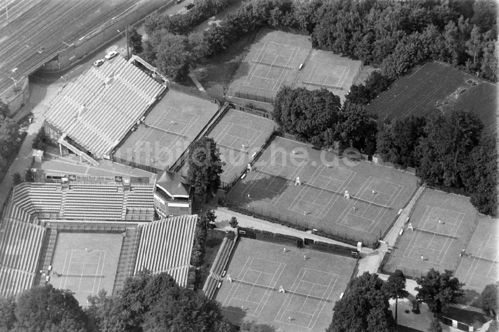 Berlin von oben - Tennisplatz Lawn-Tennis-Turnier-Club Rot-Weiß e.V. in Berlin, Deutschland