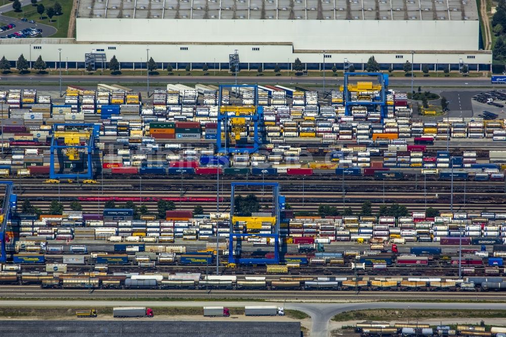 Luftaufnahme Mannheim - Terminal und Kaianlagen der MCT Mannheimer Container Terminal Rhein-Neckar GmbH in Mannheim im Bundesland Baden-Württemberg