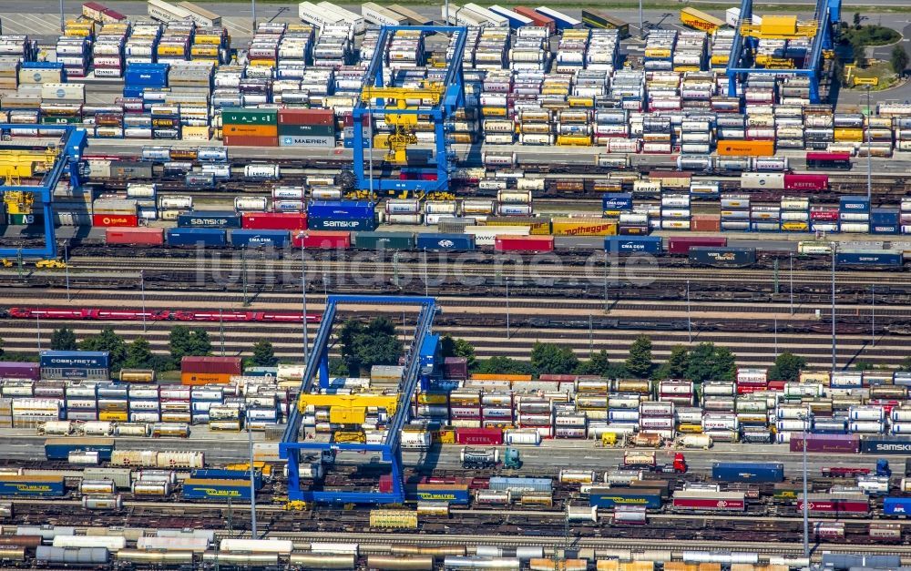 Mannheim von oben - Terminal und Kaianlagen der MCT Mannheimer Container Terminal Rhein-Neckar GmbH in Mannheim im Bundesland Baden-Württemberg