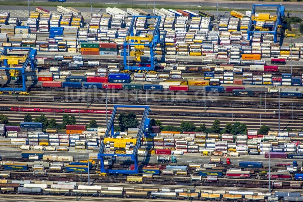 Mannheim aus der Vogelperspektive: Terminal und Kaianlagen der MCT Mannheimer Container Terminal Rhein-Neckar GmbH in Mannheim im Bundesland Baden-Württemberg