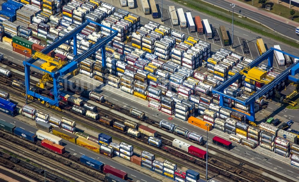 Luftaufnahme Mannheim - Terminal und Kaianlagen der MCT Mannheimer Container Terminal Rhein-Neckar GmbH in Mannheim im Bundesland Baden-Württemberg