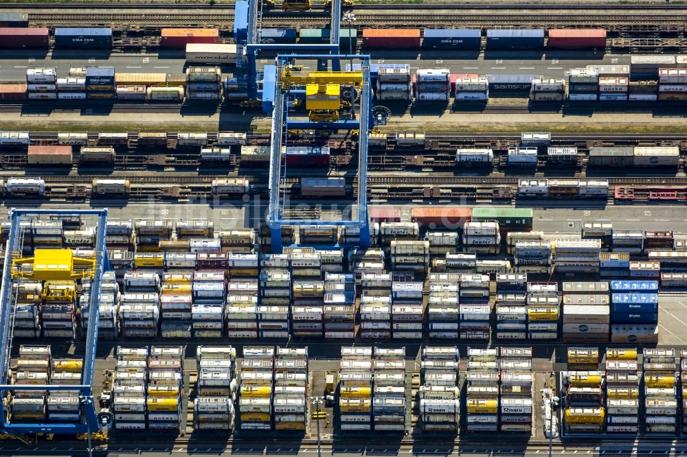 Luftaufnahme Mannheim - Terminal und Kaianlagen der MCT Mannheimer Container Terminal Rhein-Neckar GmbH in Mannheim im Bundesland Baden-Württemberg