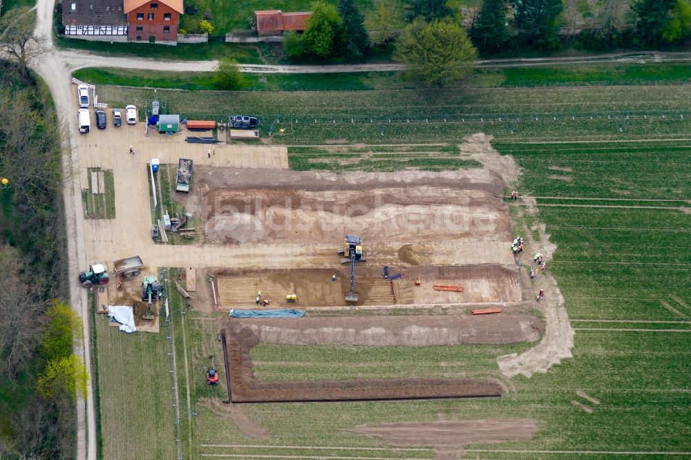 Göttingen von oben - Testfeld der Universität Göttingen und TenneT für den Bau und Betrieb von 380- kV-Erdkabeln am Versuchsgut Reinshof in Göttingen im Bundesland Niedersachsen, Deutschland