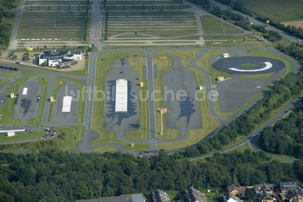 Laatzen aus der Vogelperspektive: Teststrecke und Übungsplatz des ADAC Fahrsicherheits-Zentrum Hannover-Messe in Laatzen im Bundesland Niedersachsen