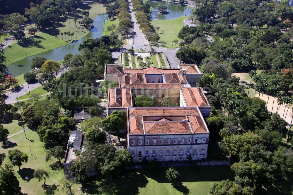 Luftaufnahme Rio de Janeiro - The National Museum of Brazil ( Museu Naciona l) im Quinta da Boa Vista park in Rio de Janeiro in Brasilien