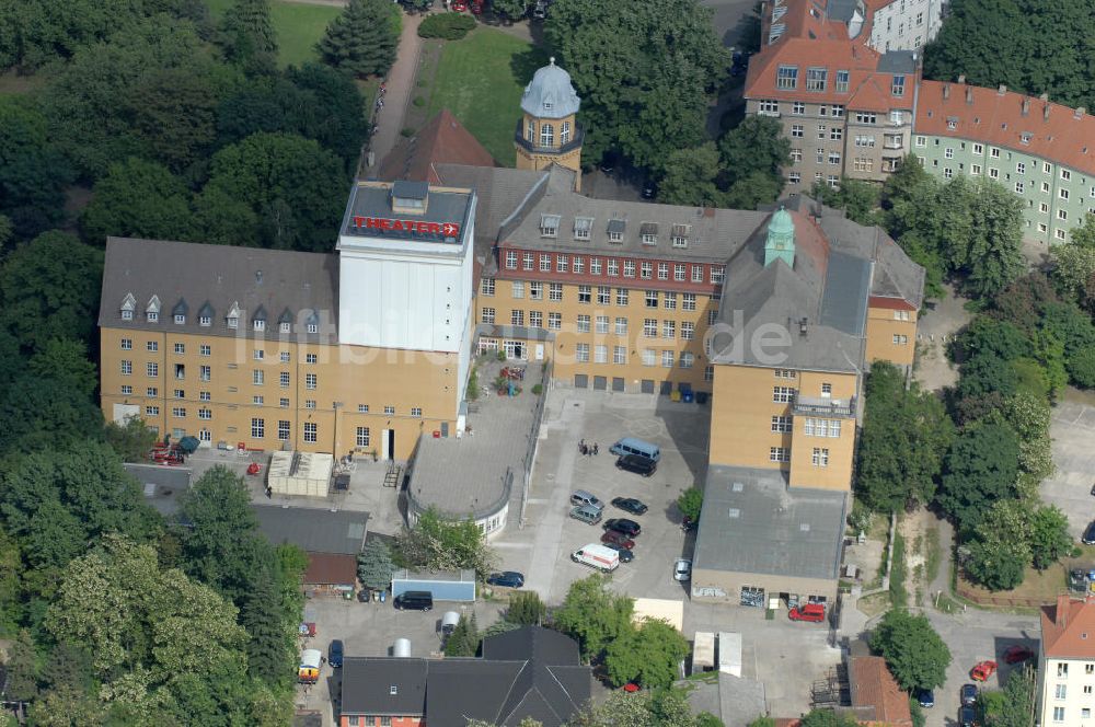 Luftbild Berlin - Theater an der Parkaue - Junges Staatstheater Berlin im Stadtteil Lichtenberg