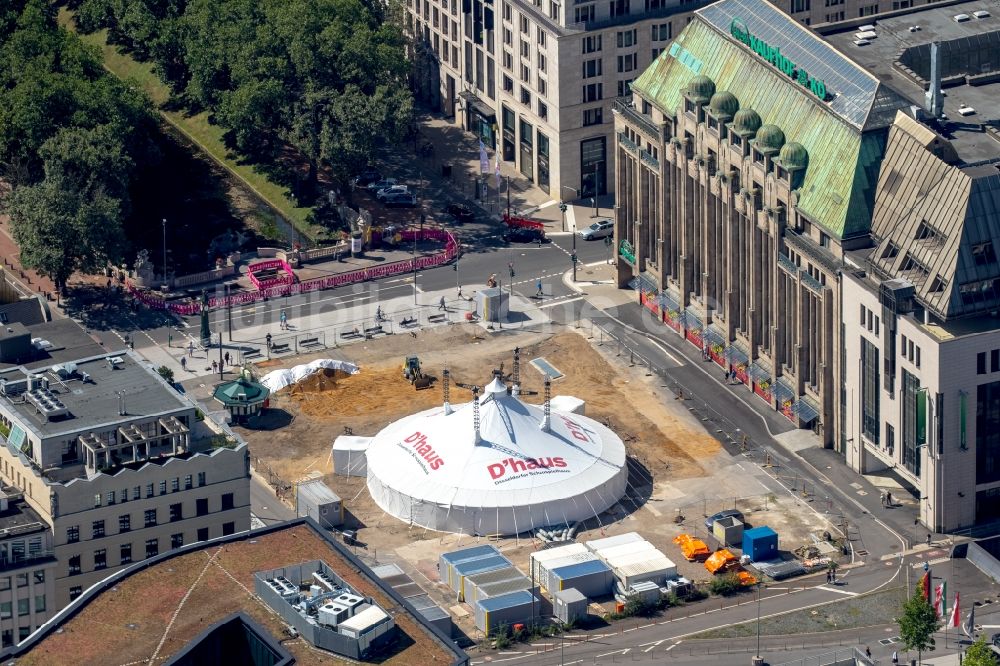 Düsseldorf von oben - Theaterzelt des D'haus Schauspielhauses an der Kö in Düsseldorf im Bundesland Nordrhein-Westfalen