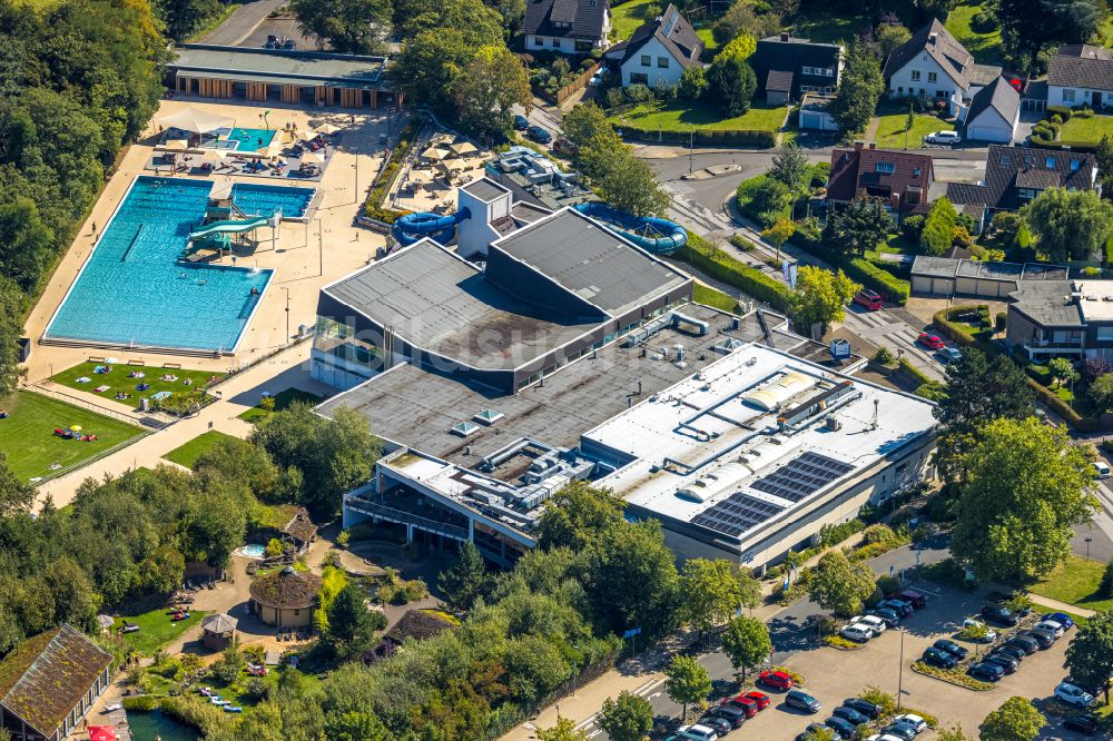 Gevelsberg von oben - Therme und Schwimmbecken am Freibad der Freizeiteinrichtung Schwimm-in Gevelsberg in Gevelsberg im Bundesland Nordrhein-Westfalen, Deutschland