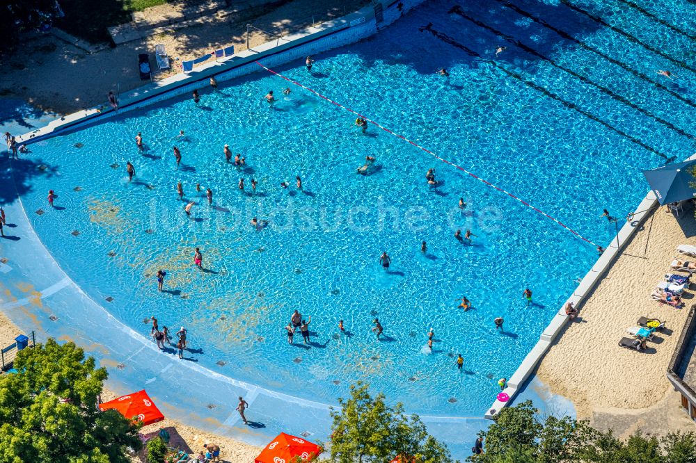 Luftaufnahme Dortmund - Therme und Schwimmbecken am Freibad der Freizeiteinrichtung Solebad Wischlingen in Dortmund im Bundesland Nordrhein-Westfalen, Deutschland