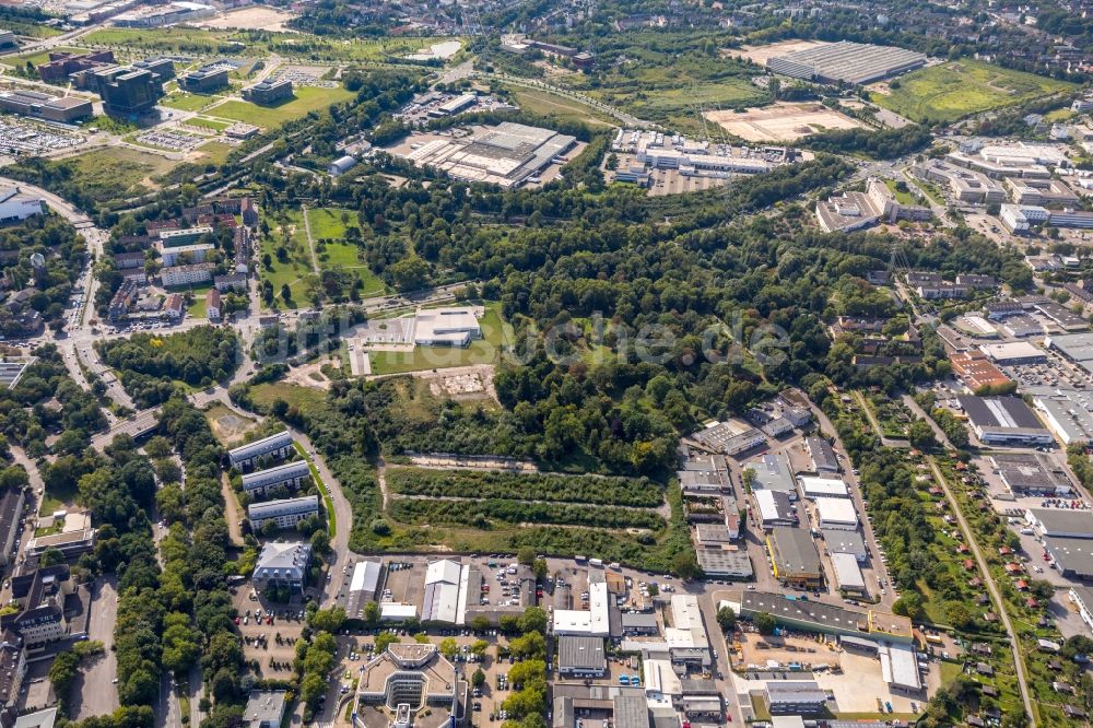 Luftbild Essen - Therme und Schwimmbecken am Freibad der Freizeiteinrichtung der Sport- und Bäderbetriebe Essen am Reckhammerweg in Essen im Bundesland Nordrhein-Westfalen, Deutschland